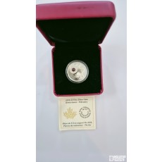 2016년 캐나다 5달러 순은 탄생석 기념주화 한정판: 3천개 발행. 스와로브스키 크리스탈이 박혀 있으며 용과 연꽃문양이 새겨져 있습니다. 선물용으로 좋습니다.