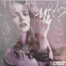 캐나다 출신 배우이자 가수인 루이즈 로비(Louise Robey)의 앨범